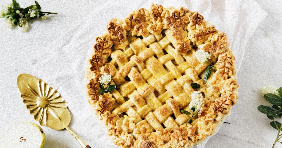 pear pie with crème fraîche caramel hummingbird high a desserts