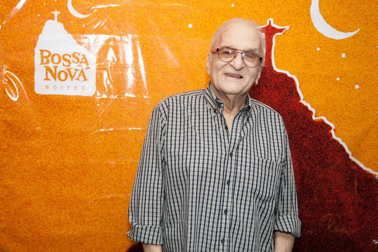 G1 - Miguel Rosenberg, dublador de Zé Colmeia, morre no Rio aos 90