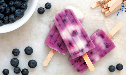 Blueberry popsicles made using healthy popsicle recipes