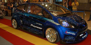 Modifikasi mobil honda jazz rs sport keren ceper terbaik terbaru Modifikasi mobil honda jazz rs sport keren ceper terbaik terbaru
