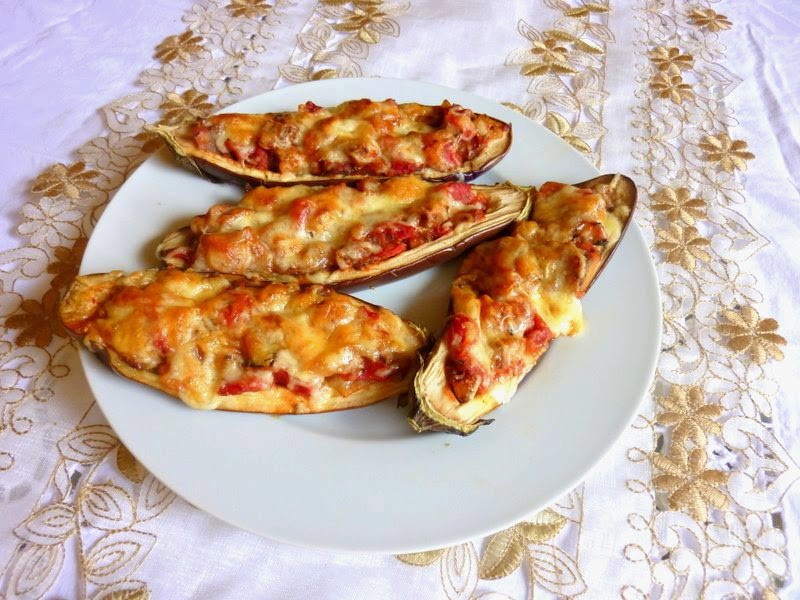 MOLTEN CHEESE PARMIGIANA BOATS