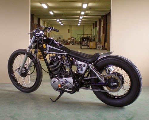 Hell Kustom : Yamaha SR500 By Matsumaru Speed & Custom