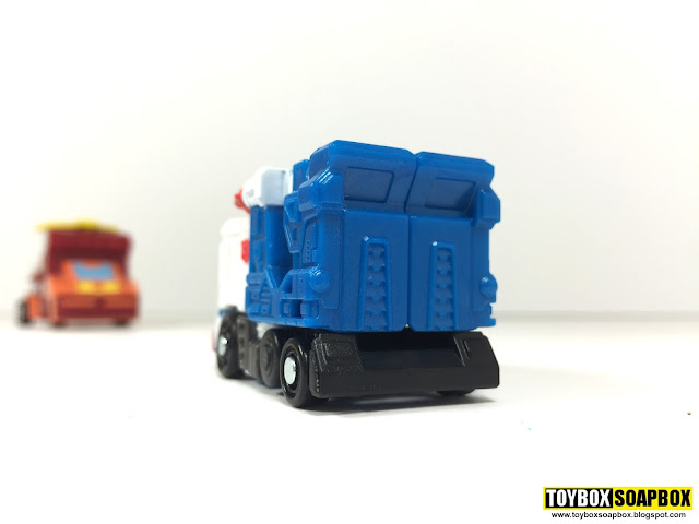 qtf05 ultra magnus rear