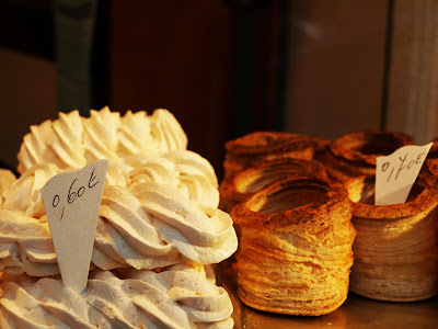 meringue and vol-au-vent puff pastry 