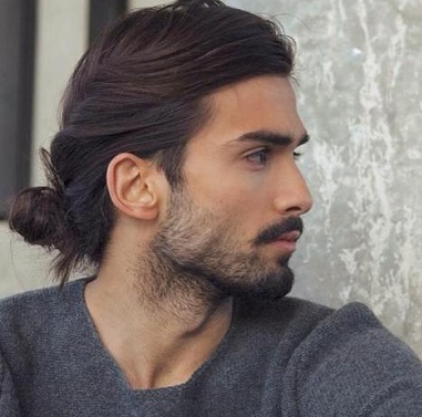 model rambut panjang untuk pria