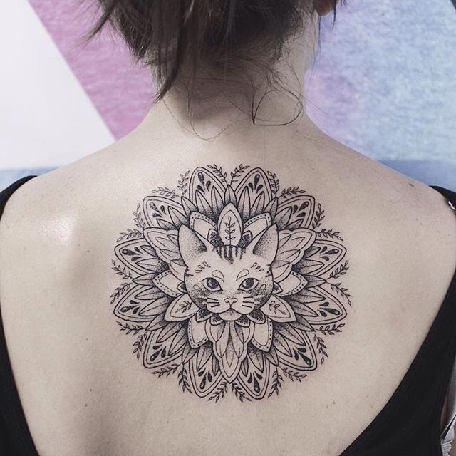 Tatuagens femininas para as costas Tatuagens femininas para as costas