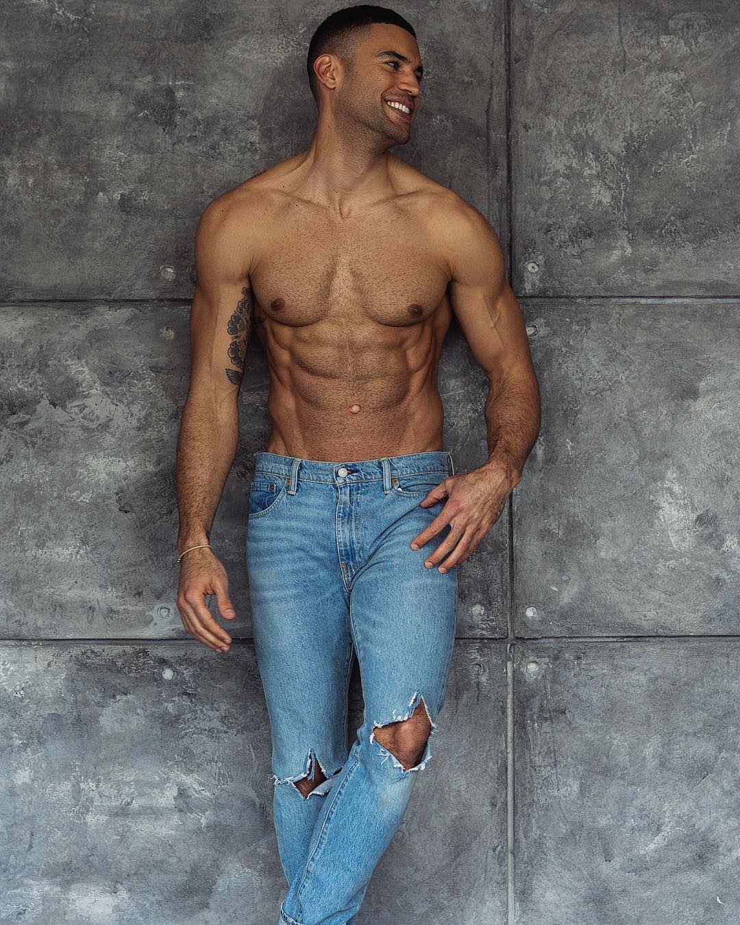 Alexis_Superfan's Shirtless Male Celebs: The Price Is Rights Devin Goda shirtless IG posts