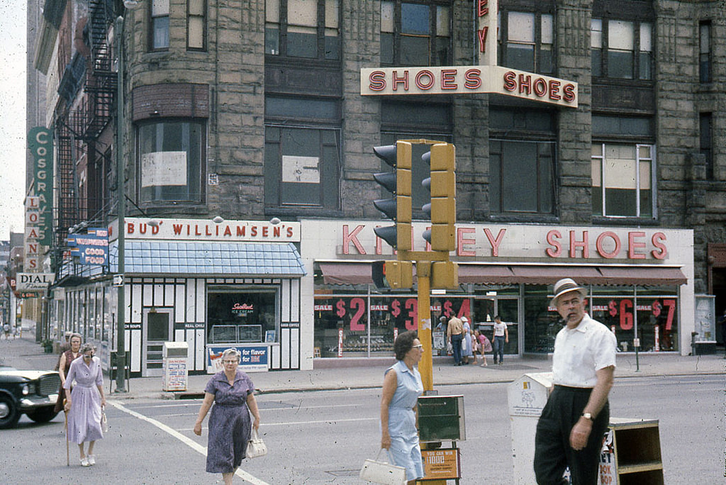 Everyday Life in Nebraska During the 1960s Through Beautiful Color