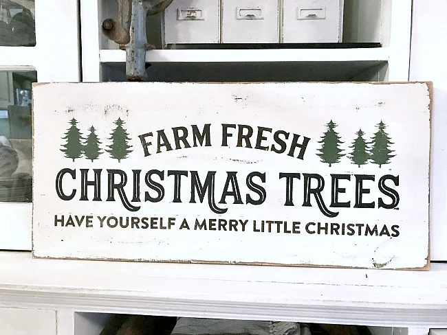 Rustic Farm Fresh Christmas Tree sign