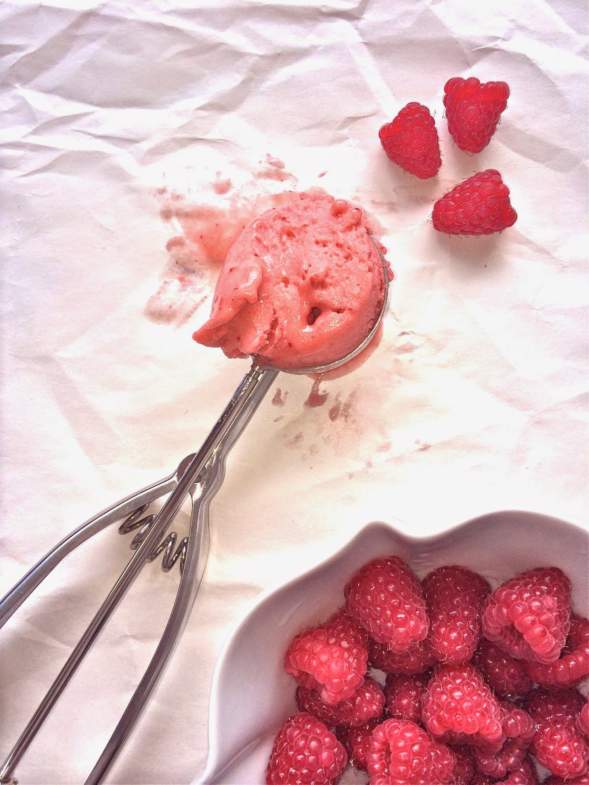 Passionately Raw! Raw Raspberry Banana Ice Cream