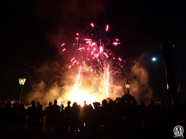 IllumiNations: Reflections of Earth | Back To The Magic 2013