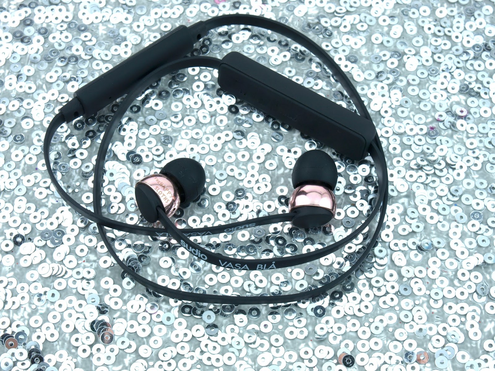 Sudio Vasa Blå Wireless Bluetooth Earphones Review The Happy Sloths