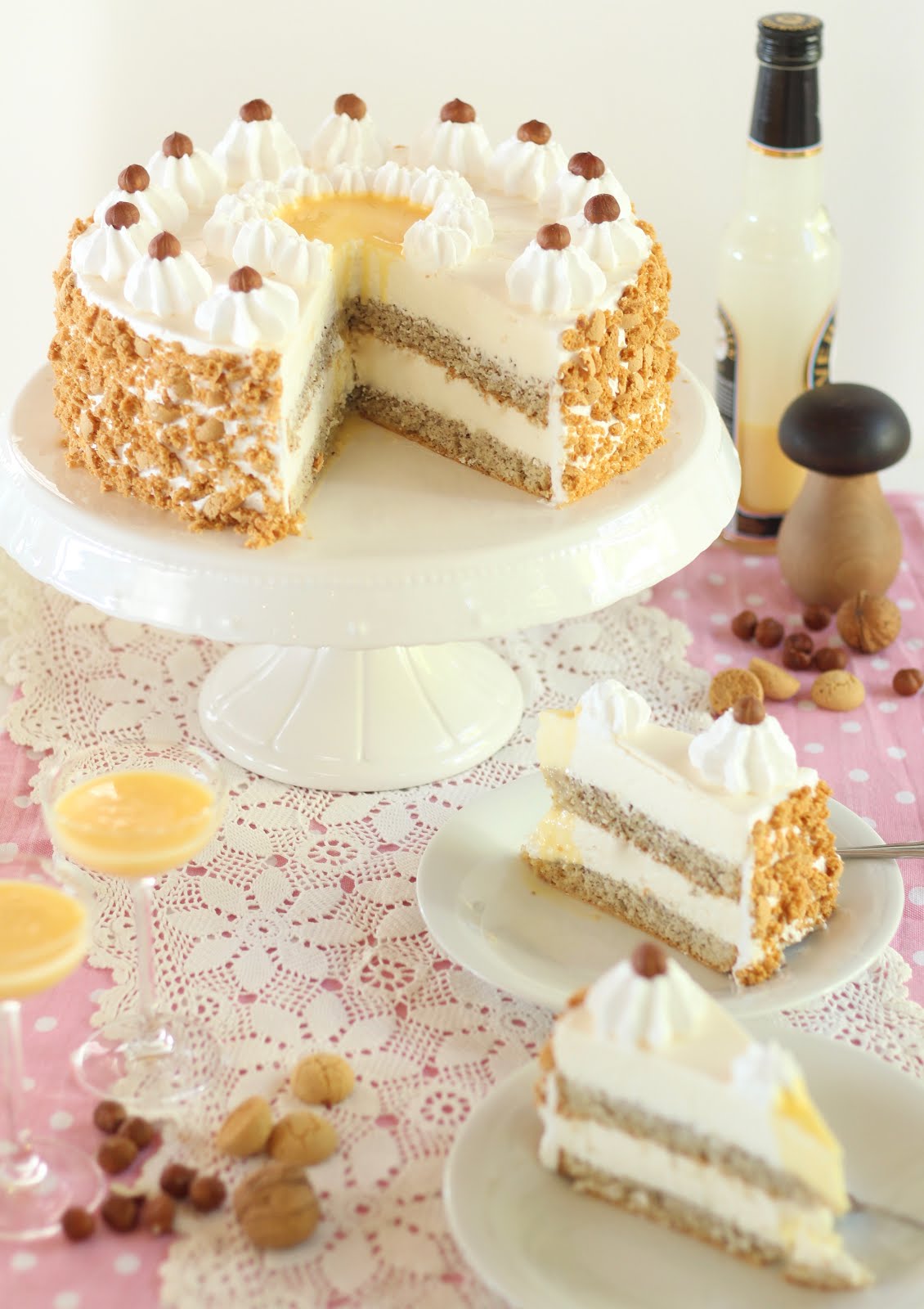 Unwiderstehliche Nuss-Eierlikör-Torte Unwiderstehliche Nuss-Eierlikör-Torte