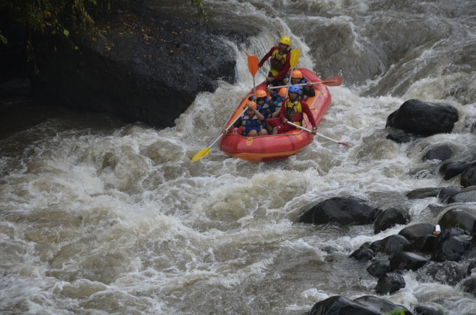 [Cuti Kemana] Bermain jeram bersama G-Raft, Glenmore.