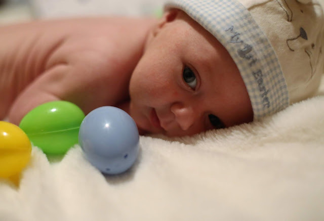 Baby's First Easter Photo Ideas