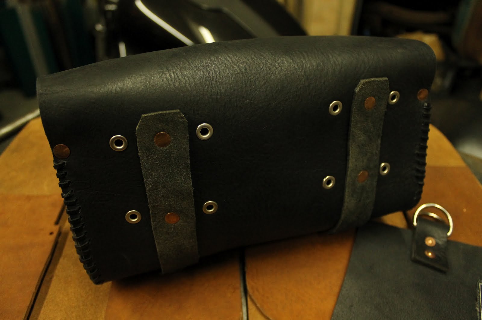 Rusty Knuckles Leather Tool Bags In Detail Rusty Knuckles Motors