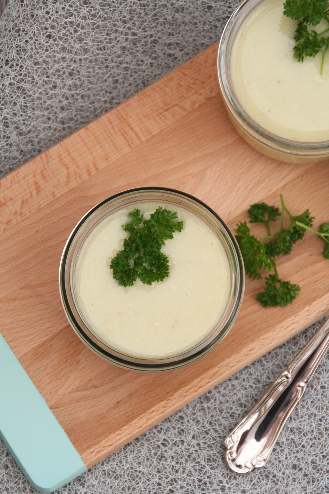 Spargel-Kartoffel-Creme-Suppe aus grünem Spargel - Ninamanie