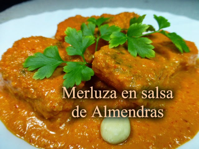 Merluza en salsa de almendras