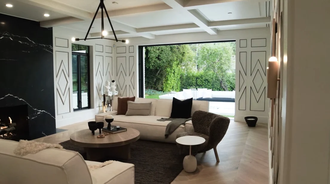 16 Interior Design Photos vs. 9531 Heather Rd, Beverly Hills, CA Luxury Home Tour