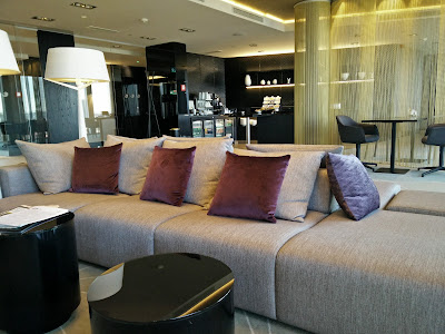 Hilton Tallinn, Executive Lounge sofas Hilton Tallinn, Exec Lounge seating