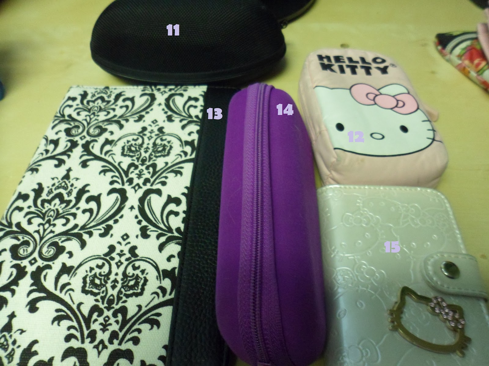 Luhivy's favorite things Updated What's in my purse?