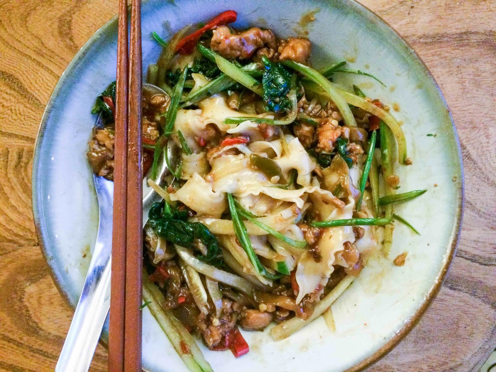 Hollow Legs KnifeCut Ribbon Noodles