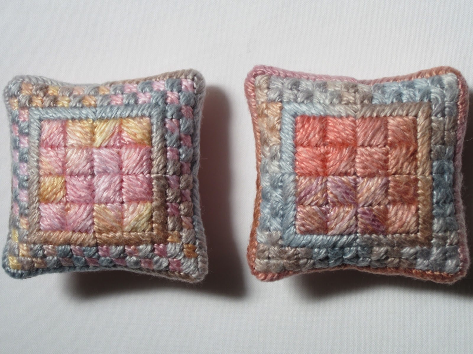 Lyn's Needlecase Sewing up a Needlepoint Pincushion