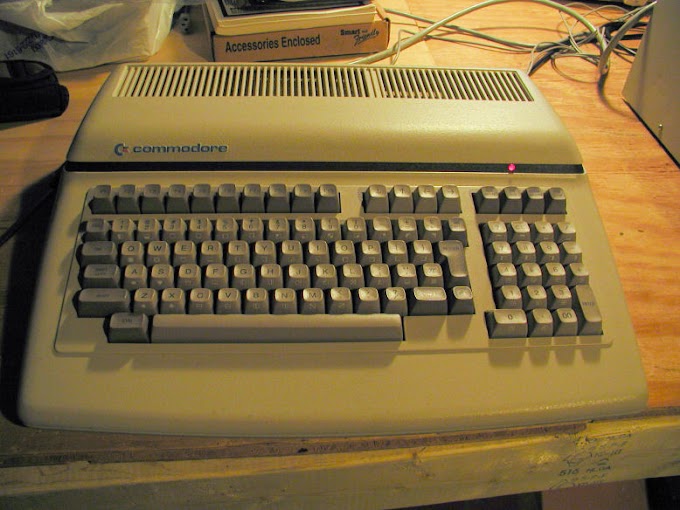 Commodore B128