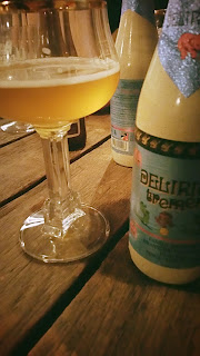 Deguter une biere entre amis biere-terasse-verre-biere-deliruim