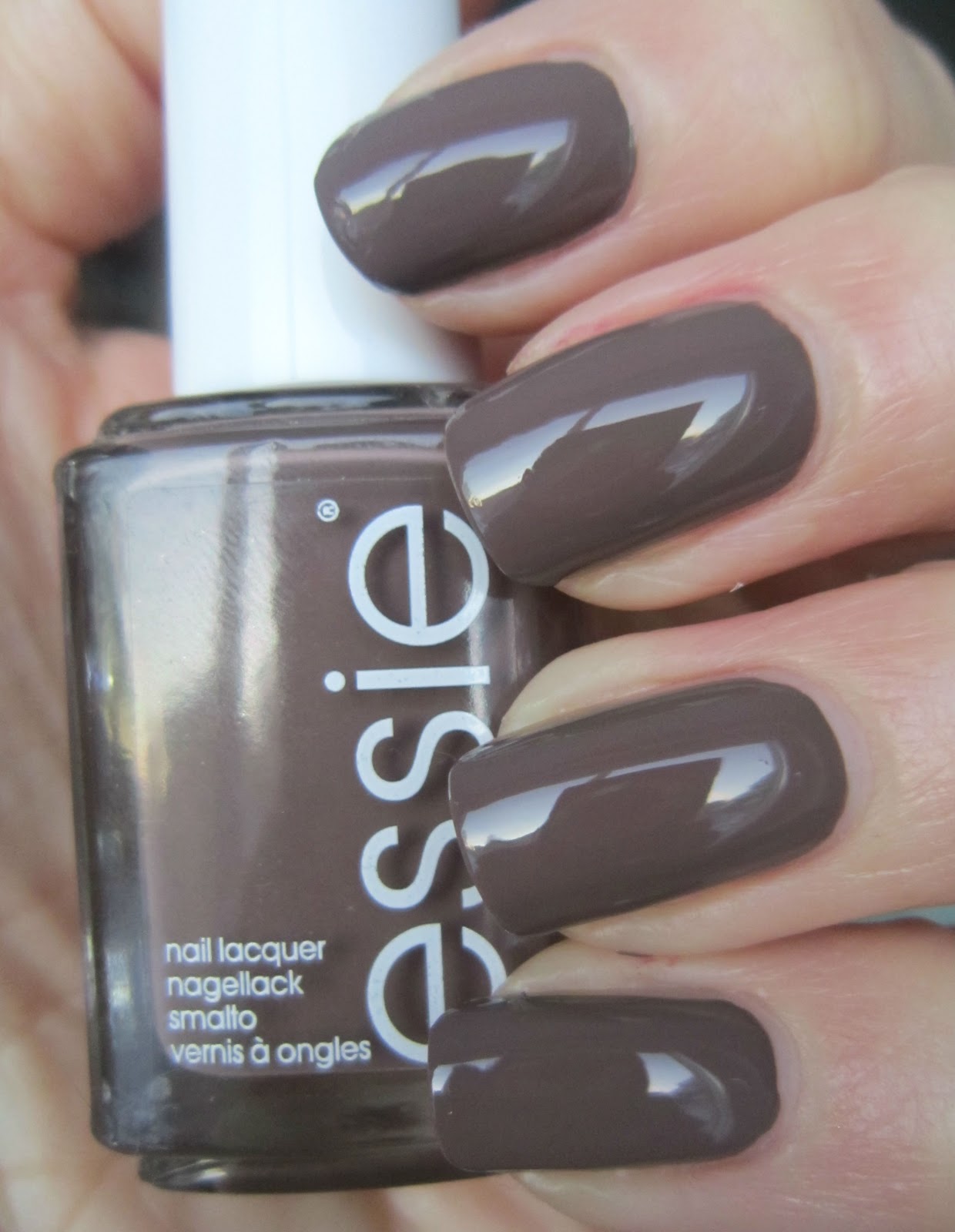 NAILTASTIC Essie Don't Sweater It
