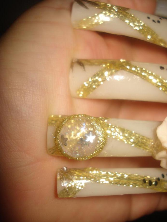 Nail Art Nail Designs With Gold and Jewels Accessories