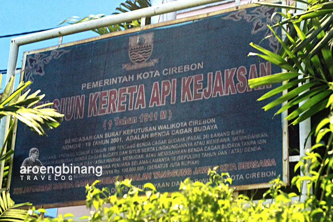 stasiun kereta api kejaksan cirebon