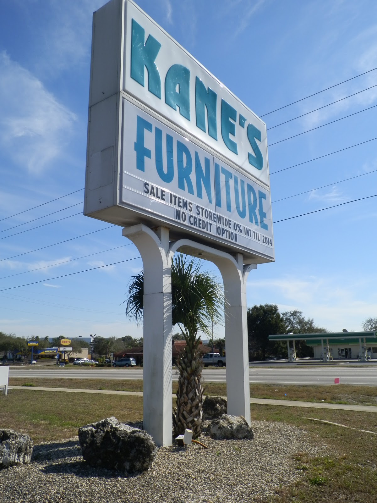 Places To Go, Buildings To See: Kane's Furniture - Tampa, Florida