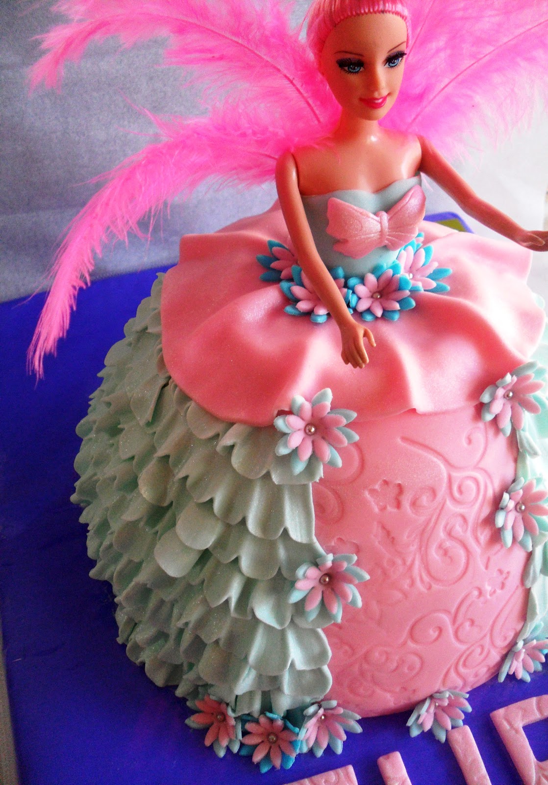 Şekerli Düşler by Beste Bahar Perisi Barbie pasta&hellip;