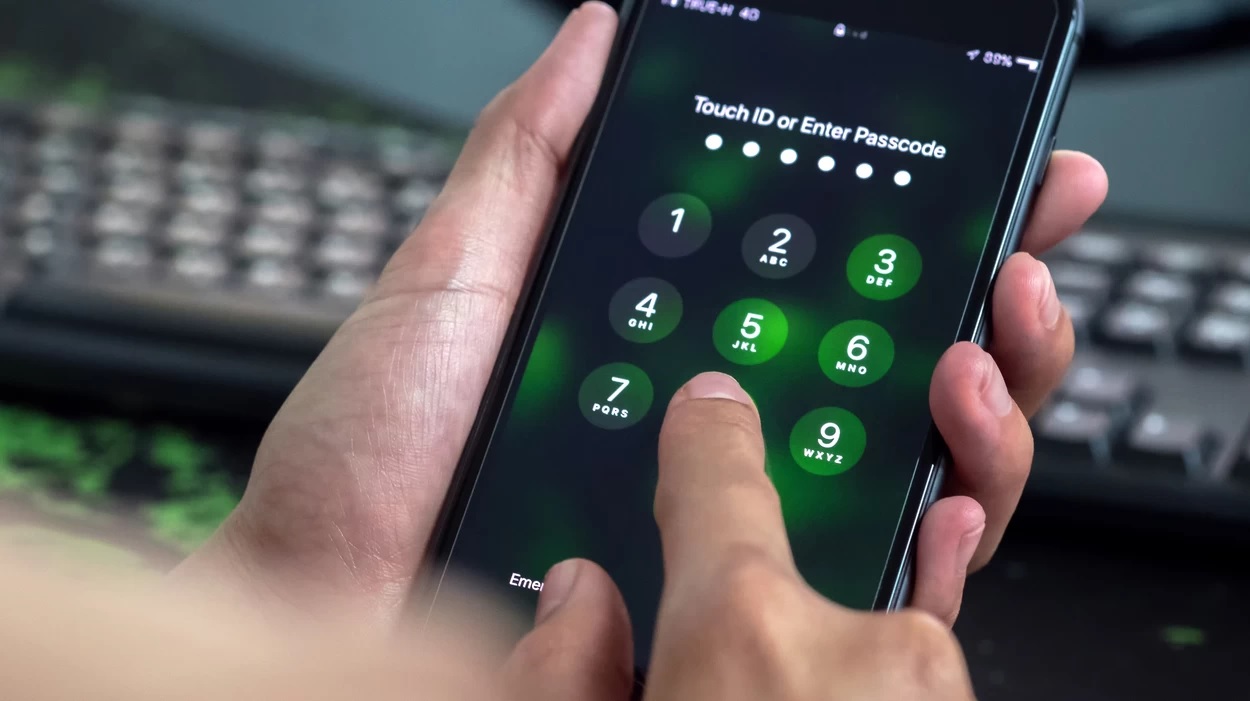Código PIN de 6 dígitos já não chega para manter um iPhone seguro ...