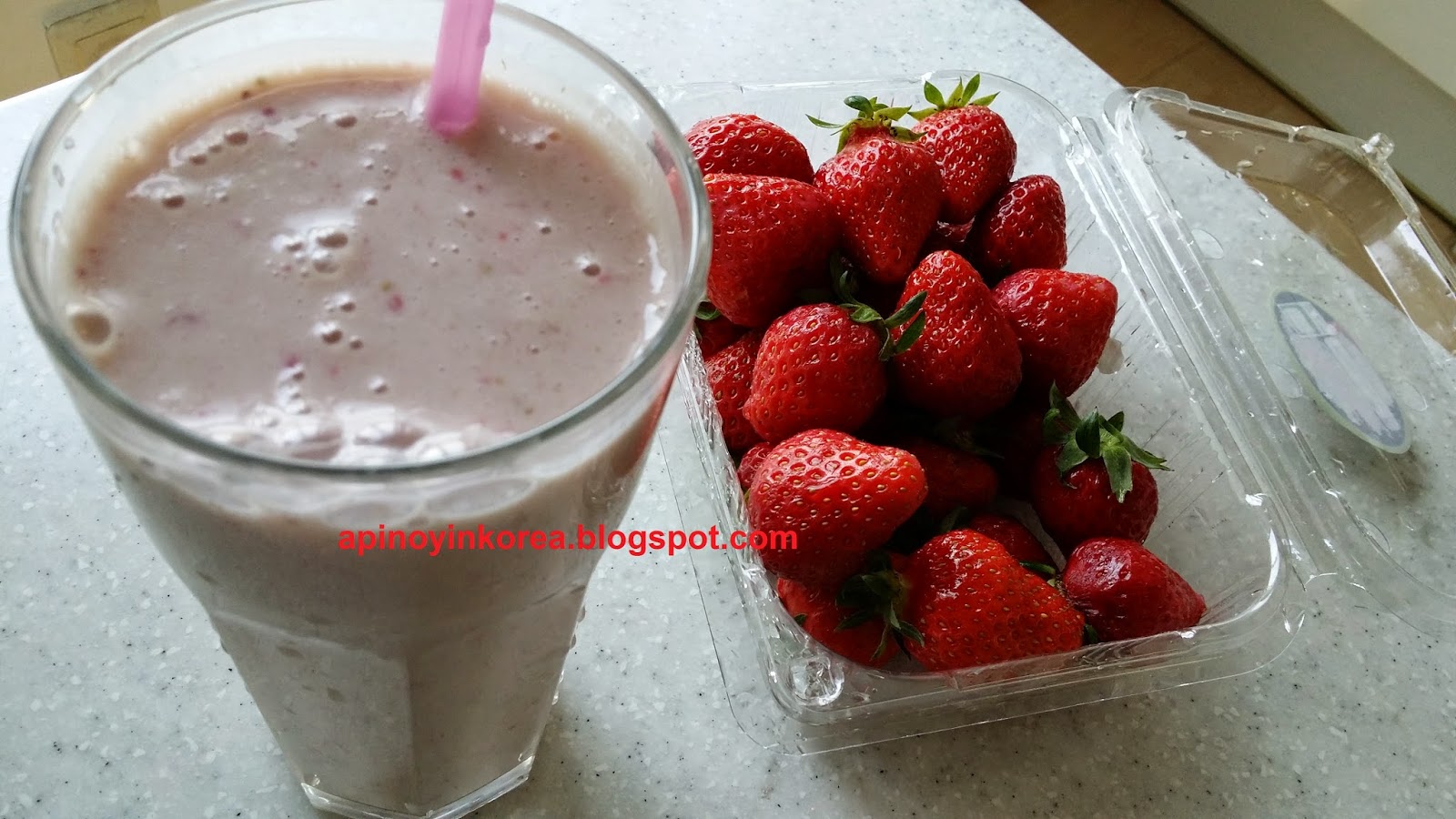 A Pinoy in Korea Spring, Strawberries And Smoothies!