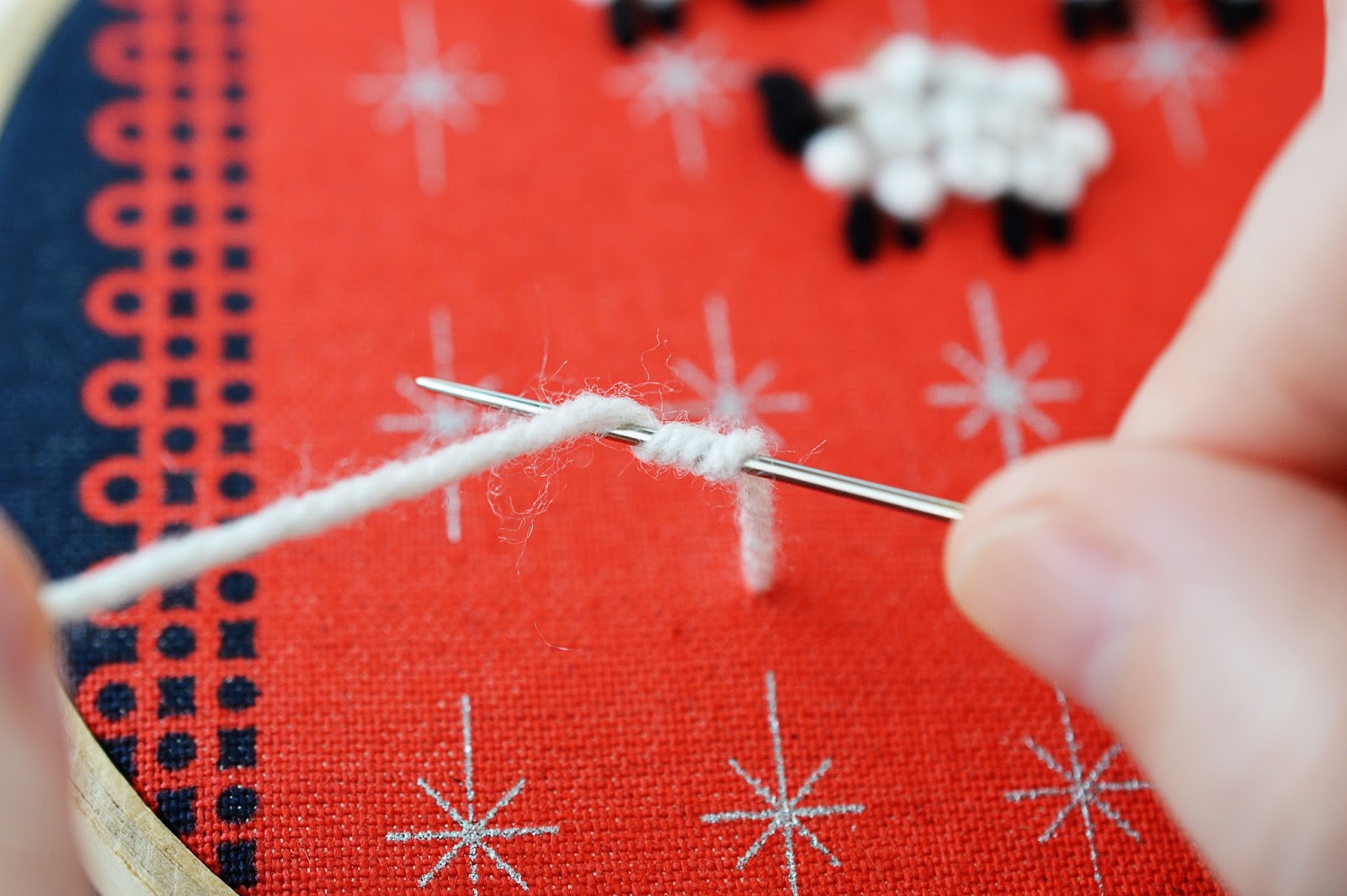 Crafter's KnowHow FRENCH KNOT Motte