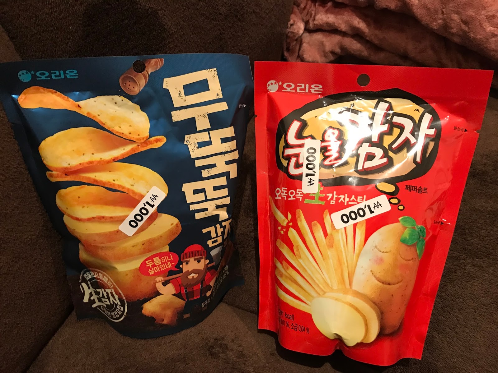 [Snack Attack Korea] Daiso Orion Potato Snacks Haul 눈을감자, 무뚝뚝감자칩