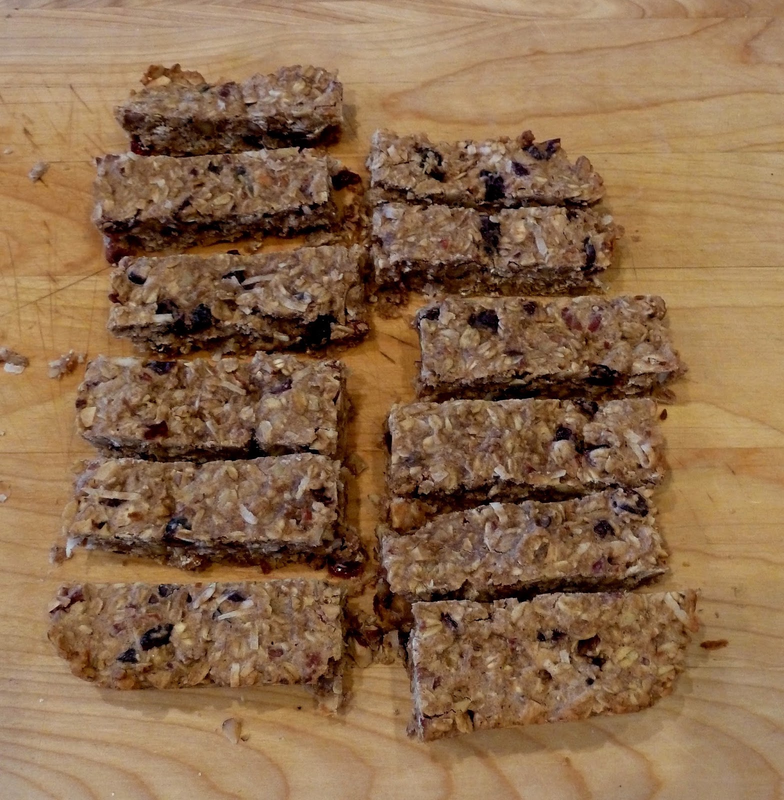 Cracked Pepper Oat Nut Bars