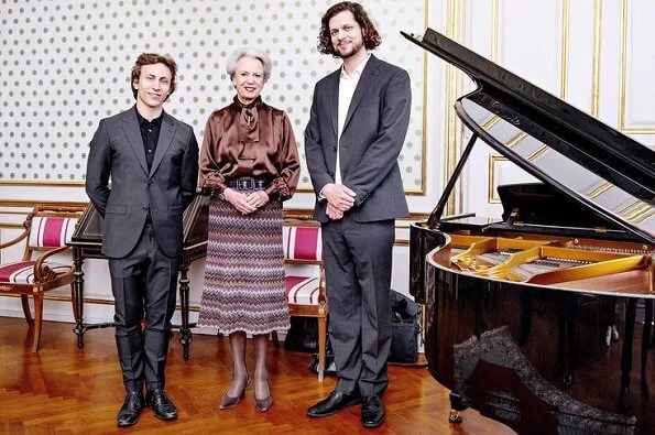 The grants were awarded to opera singer Nicolai Elsberg and ballet dancer Tobias Praetorius. Honorary Scholarship