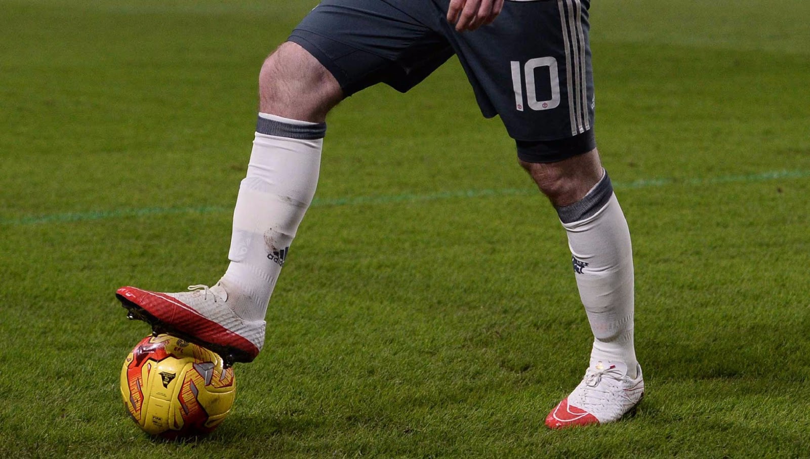 wayne rooney nike boots