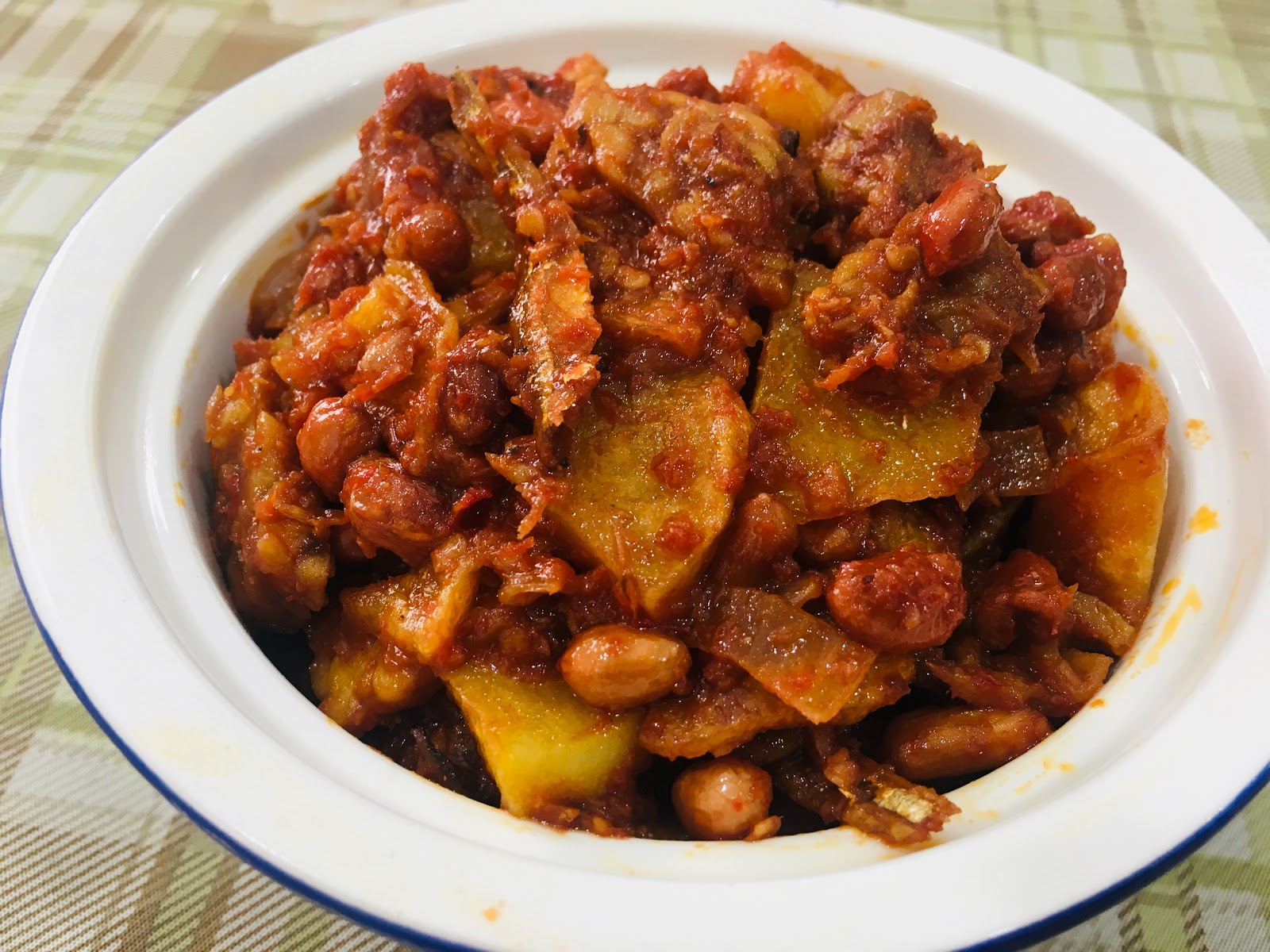 Cara Mudah Buat Sambal Tempe, Kentang Dan Ikan Bilis