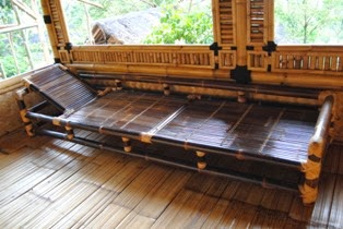 Menerima Pembuatan Rumah Bambu  Gazeboo dan Saung Lesehan 