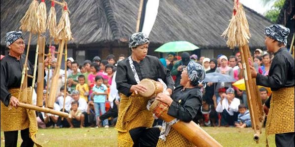 Pengertian Seni Budaya Indonesia