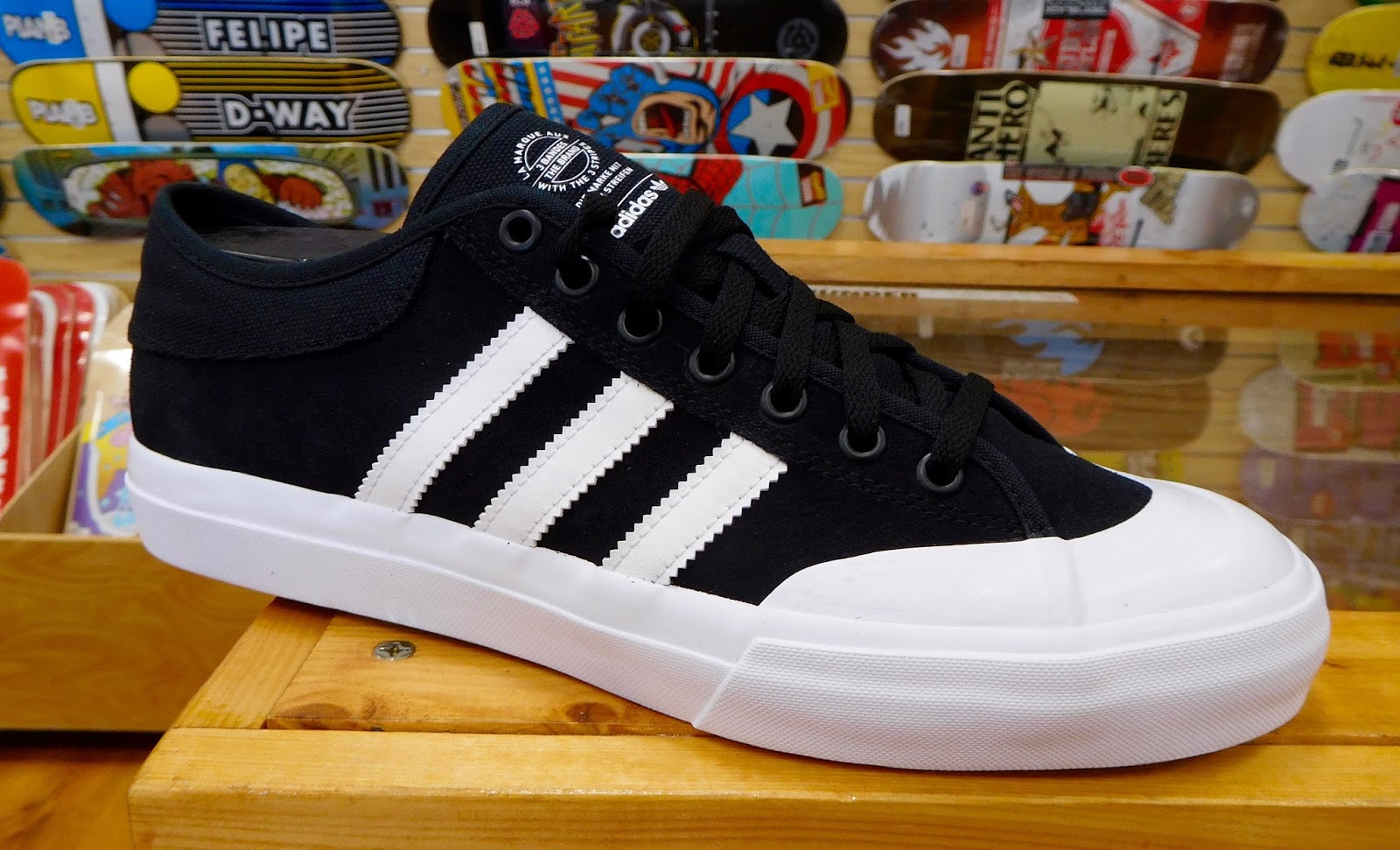 air force 9 shoes price