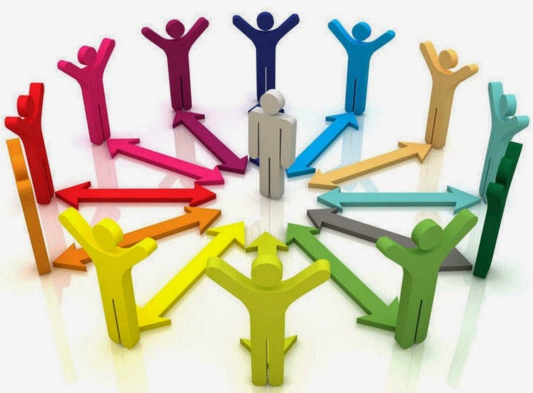 Perbedaan status kedudukan dan peranan sosial Eksbe