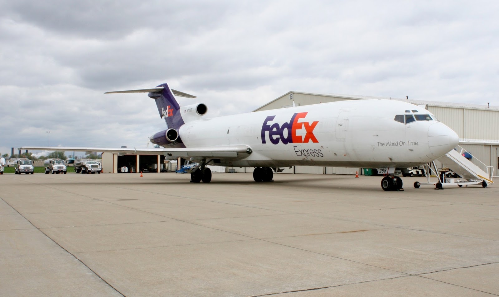The Aero Experience Donated Fedex Express Boeing 727 Finds Home at St