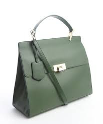 Model Tas Wanita Branded Batam Dengan Desain Terbaru Model Tas Wanita Branded Batam Dengan Desain Terbaru