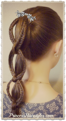 How to make a fishtail chain braid ponytail. Adorable fishtail chain braid ponytail hair tutorial.