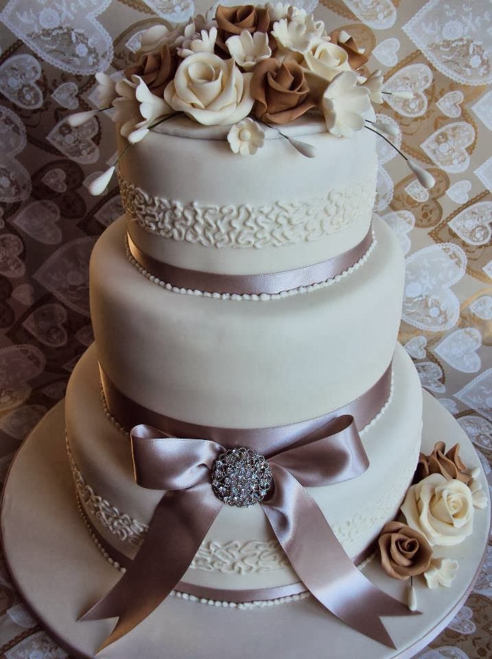 I Dream Of Cake Engagement & Wedding Cakes and Cupcakes